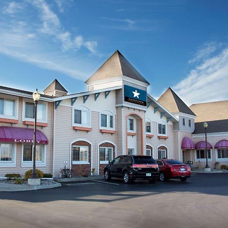 אסקנבה Magnuson Grand Pioneer Inn And Suites מראה חיצוני תמונה