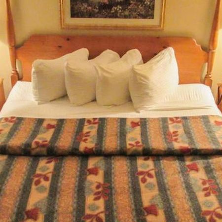 אסקנבה Magnuson Grand Pioneer Inn And Suites מראה חיצוני תמונה