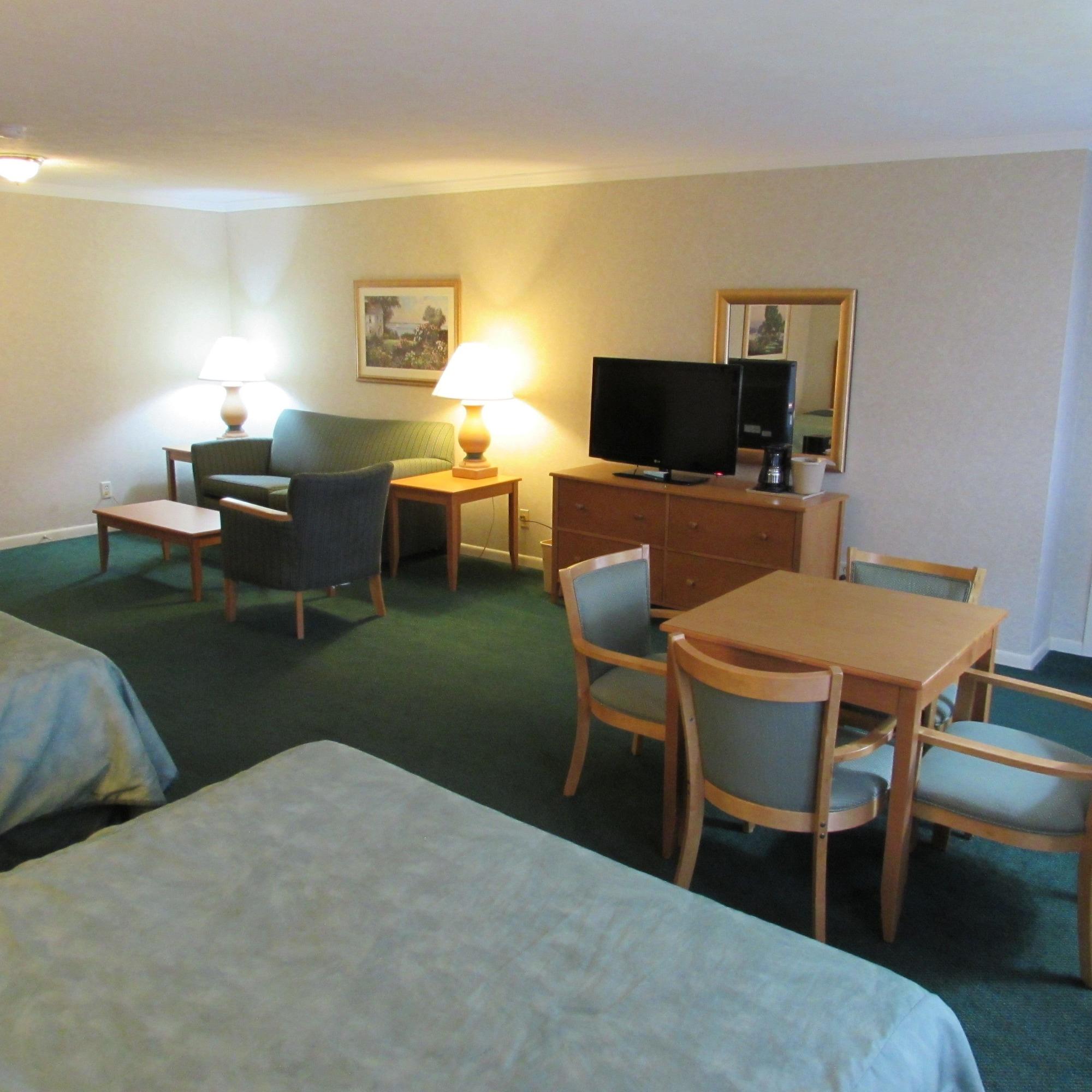 אסקנבה Magnuson Grand Pioneer Inn And Suites מראה חיצוני תמונה