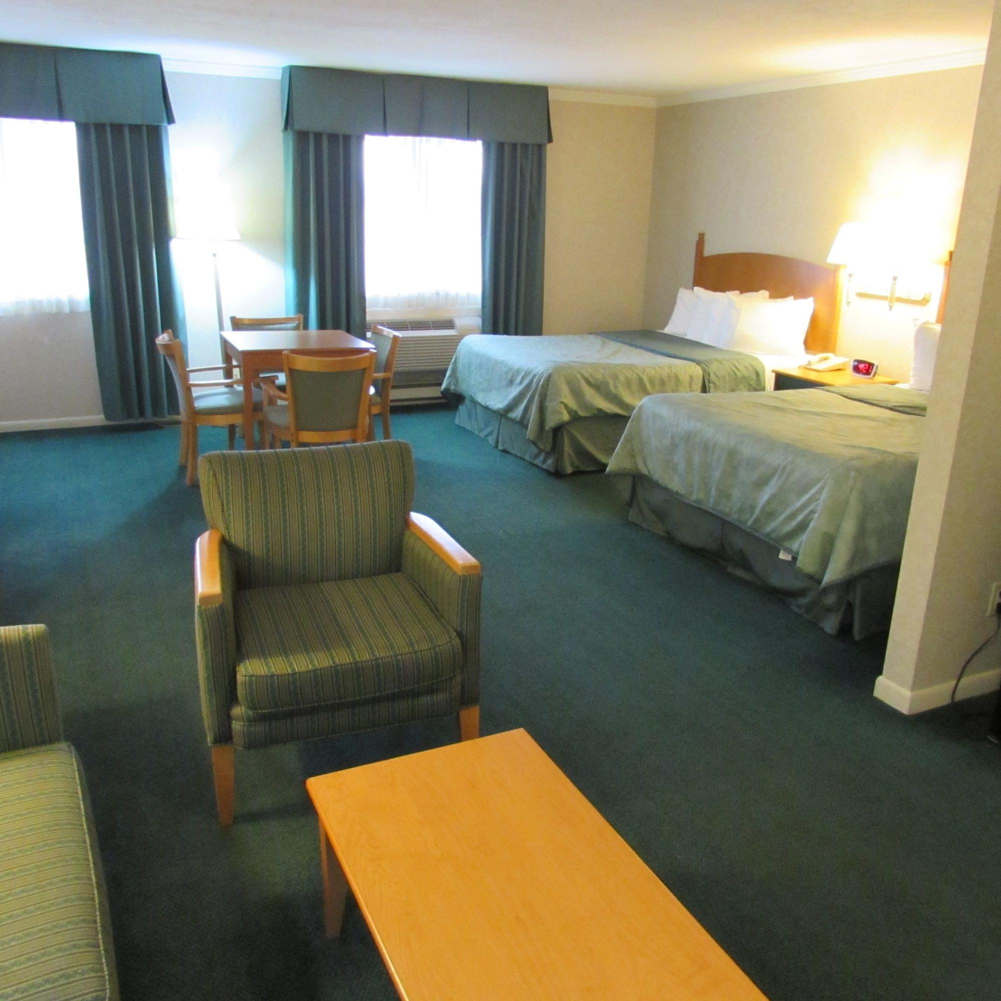 אסקנבה Magnuson Grand Pioneer Inn And Suites מראה חיצוני תמונה