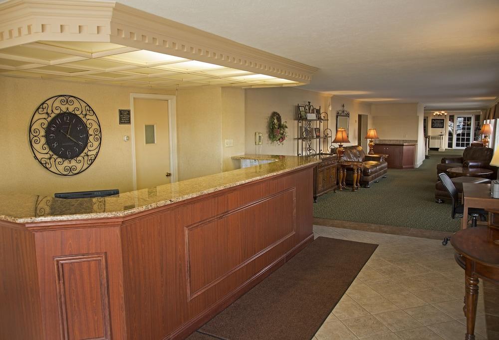 אסקנבה Magnuson Grand Pioneer Inn And Suites מראה חיצוני תמונה