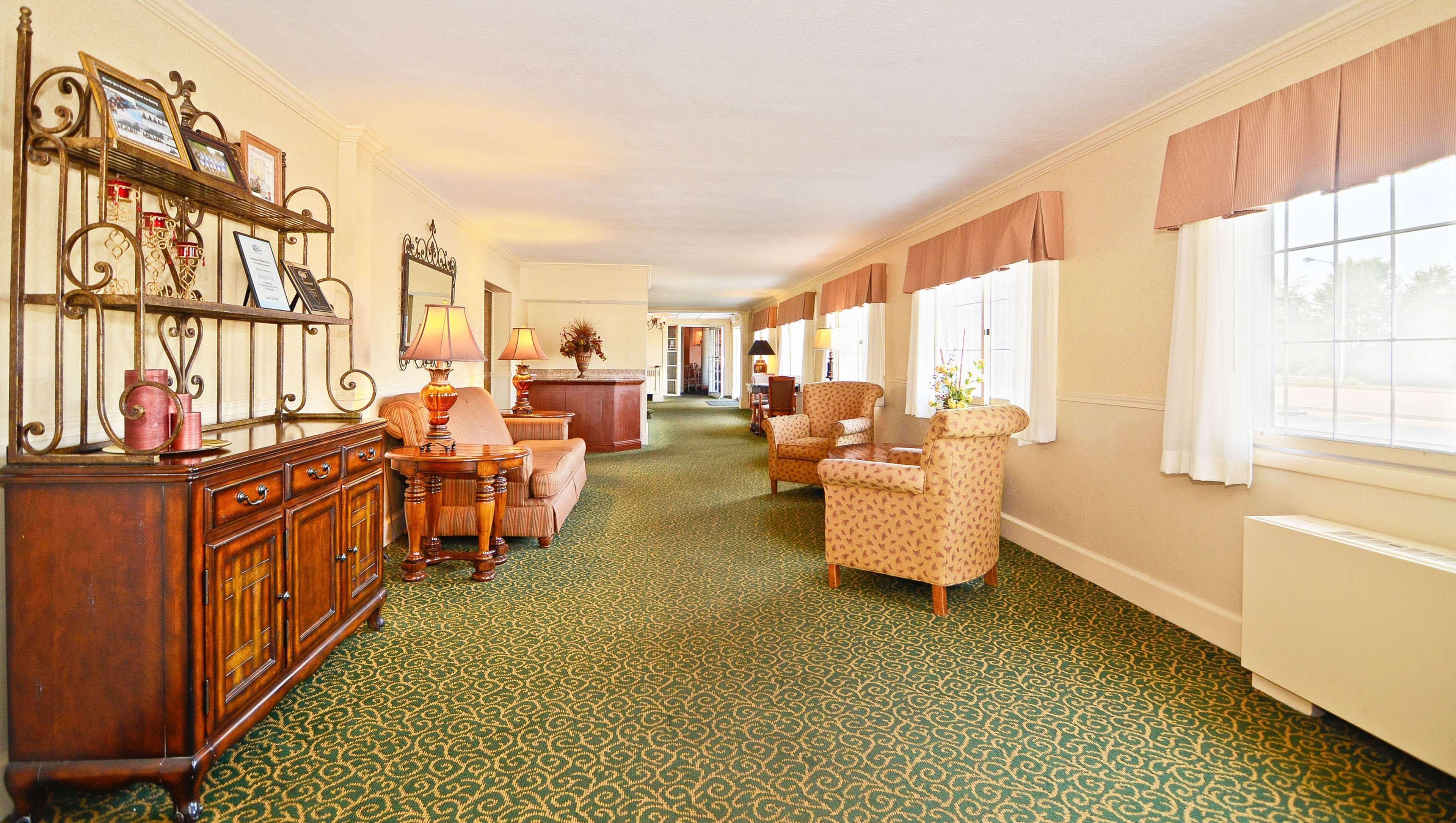 אסקנבה Magnuson Grand Pioneer Inn And Suites מראה חיצוני תמונה