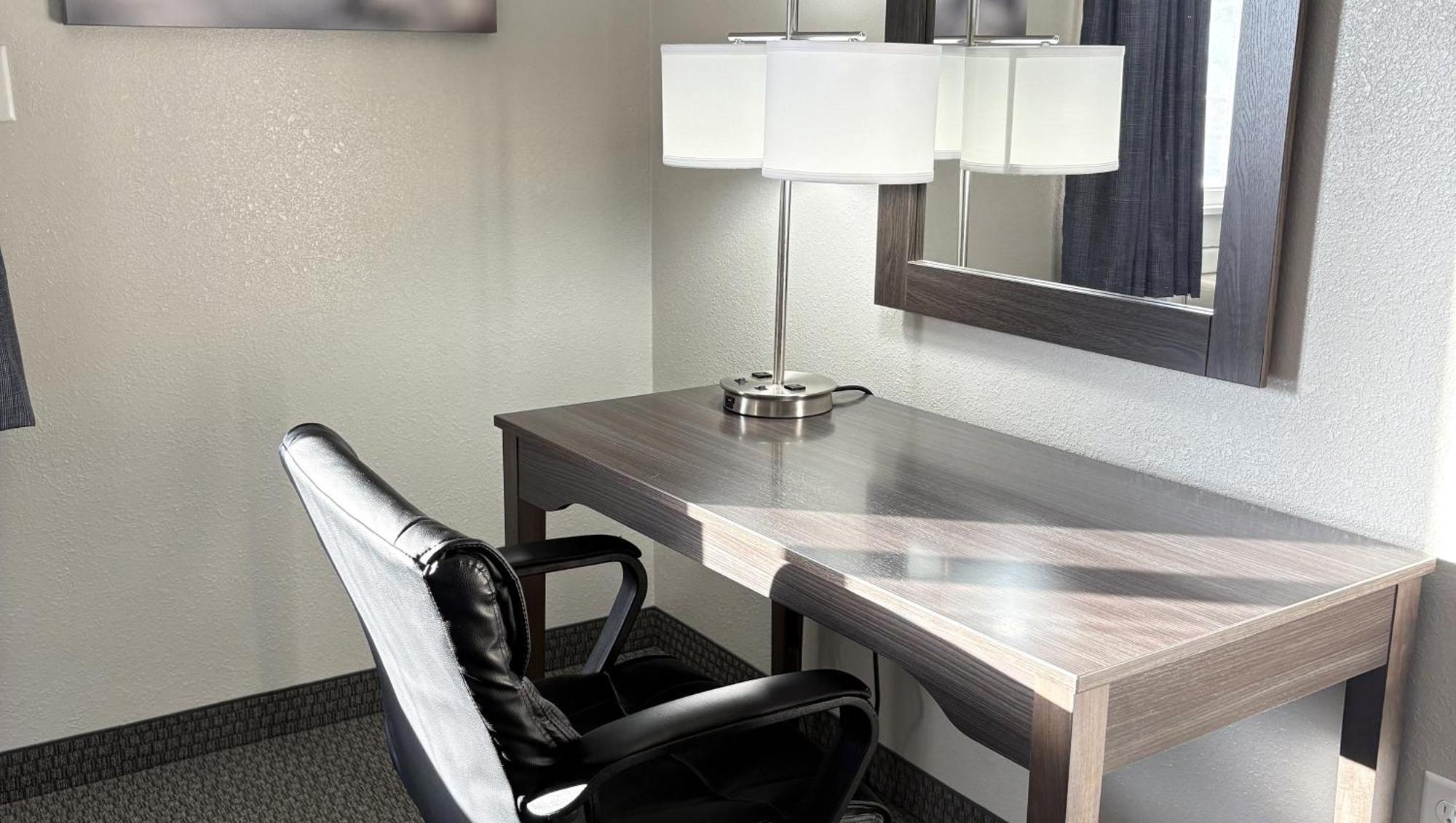 אסקנבה Magnuson Grand Pioneer Inn And Suites מראה חיצוני תמונה