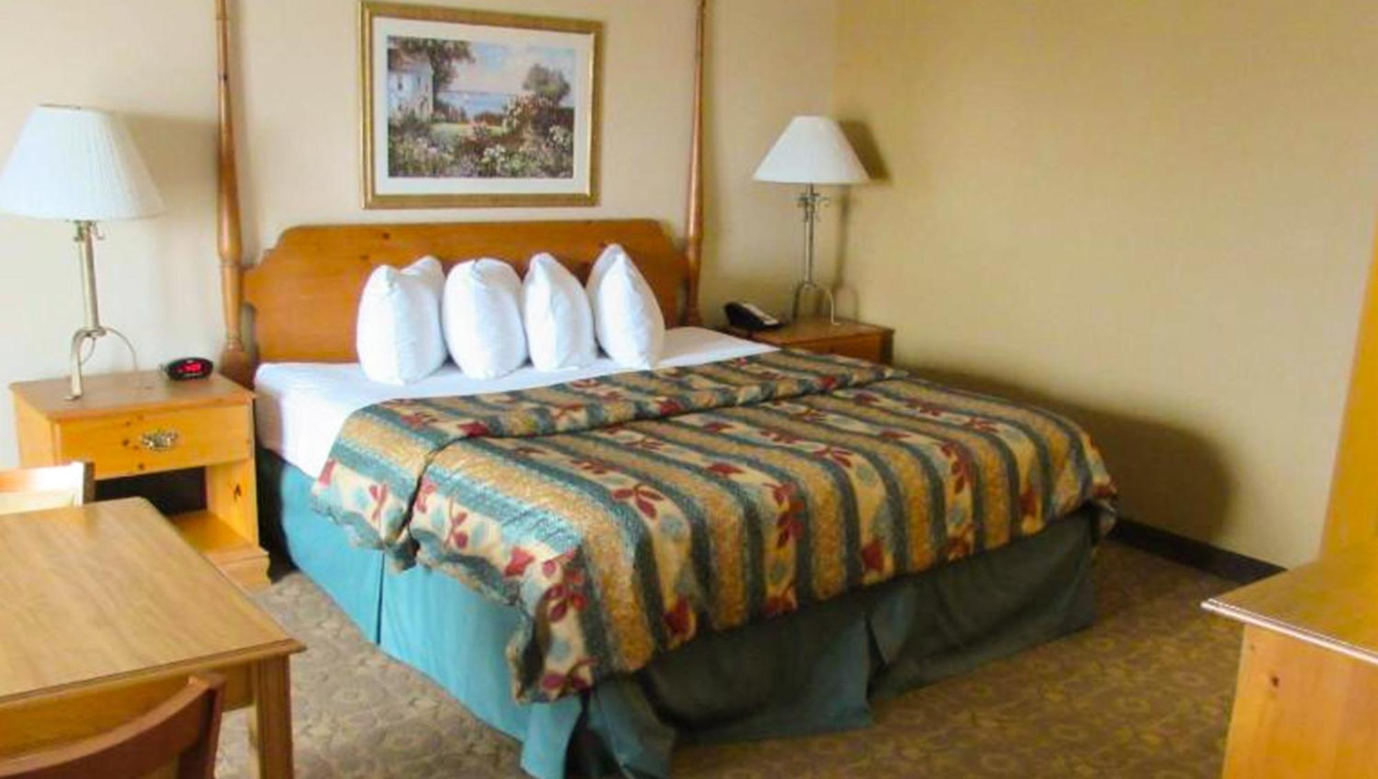 אסקנבה Magnuson Grand Pioneer Inn And Suites מראה חיצוני תמונה