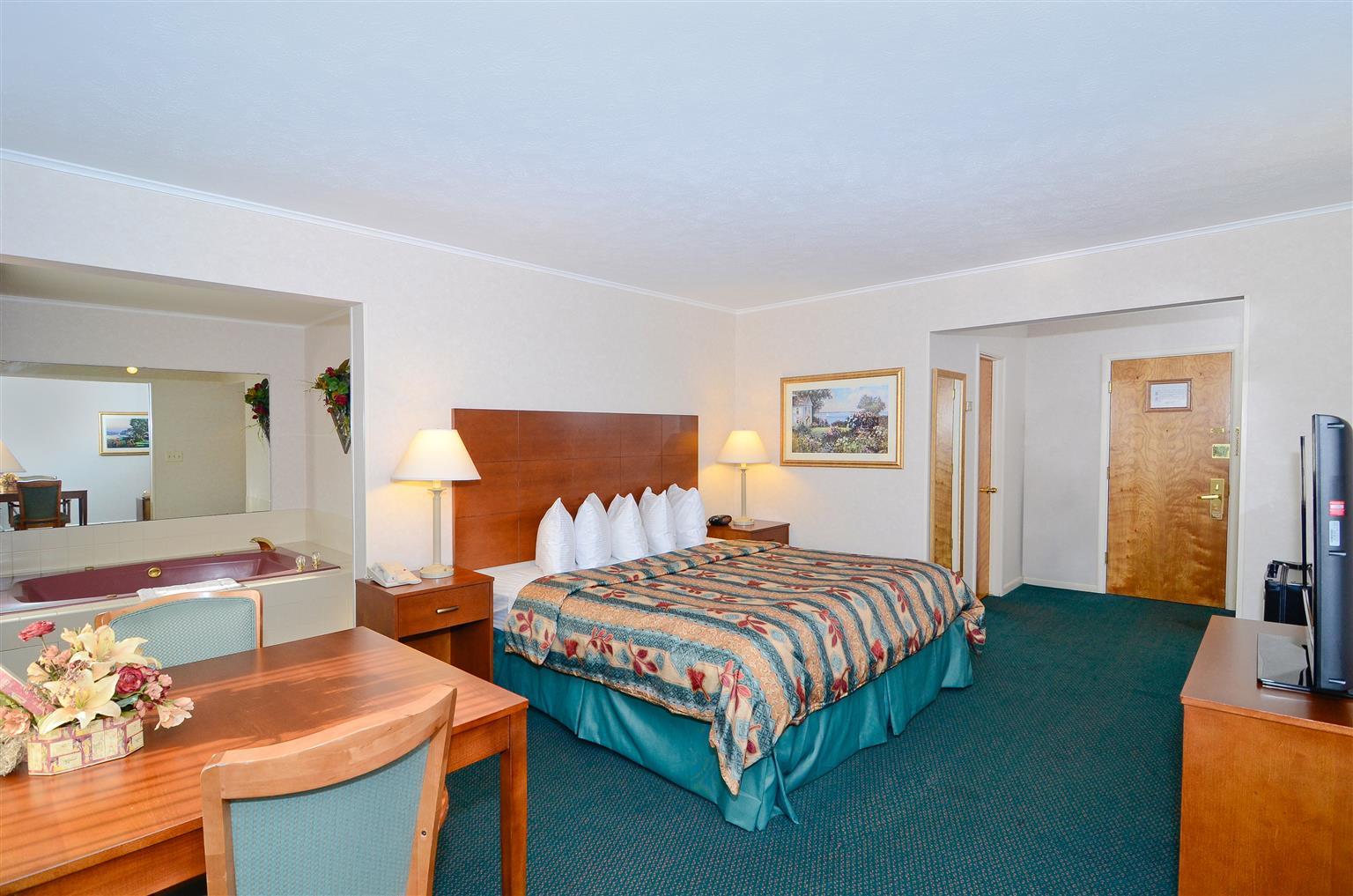 אסקנבה Magnuson Grand Pioneer Inn And Suites חדר תמונה